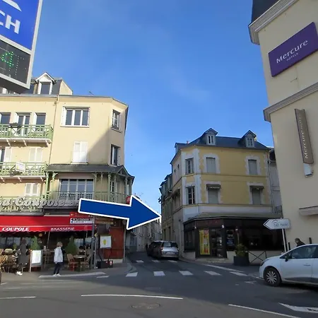 Mezzanine En Centre-ville, Proche Casino Et Appartamento